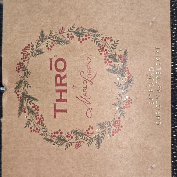 THRO 54" Round Black and Gold Tree Skirt - Picture 3 of 4